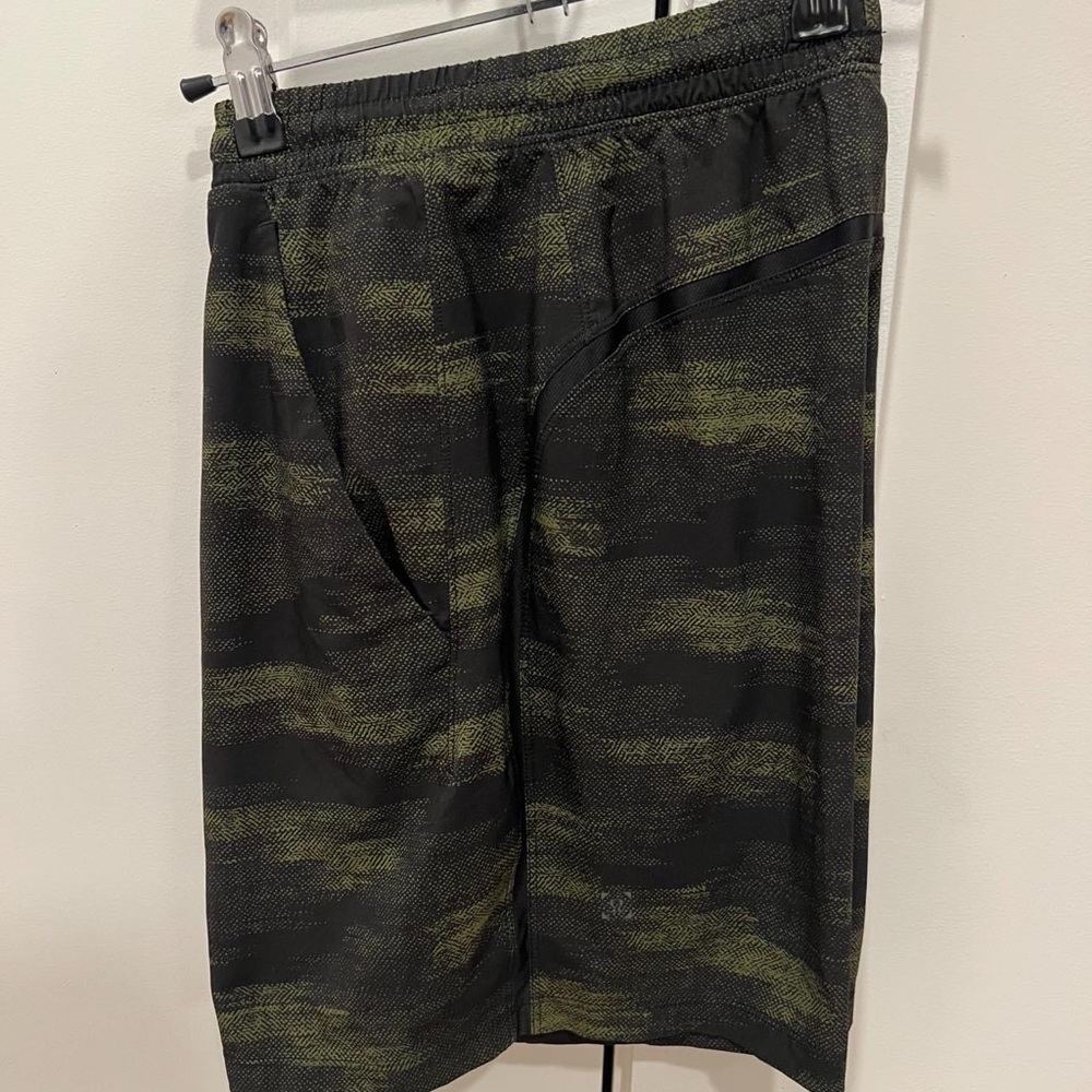 lululemon men’s pace breaker short 7’’ linerless